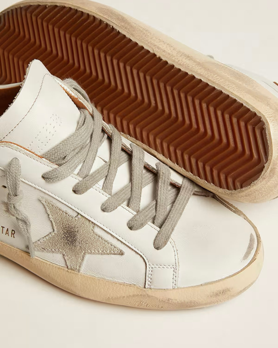 Men’s Super-Star sneakers with suede star and brown heel tab